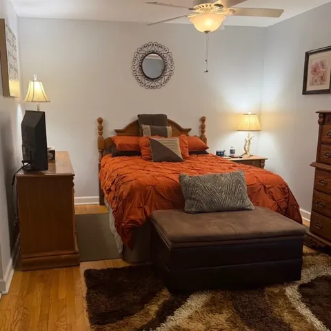 $415,000 | 352 Danbury Drive, Naperville, IL 60565