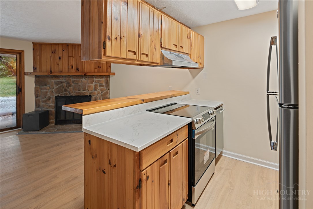 240 South Slope Road, Unit 2 Banner Elk, NC 28604 - Photo 10 of 22