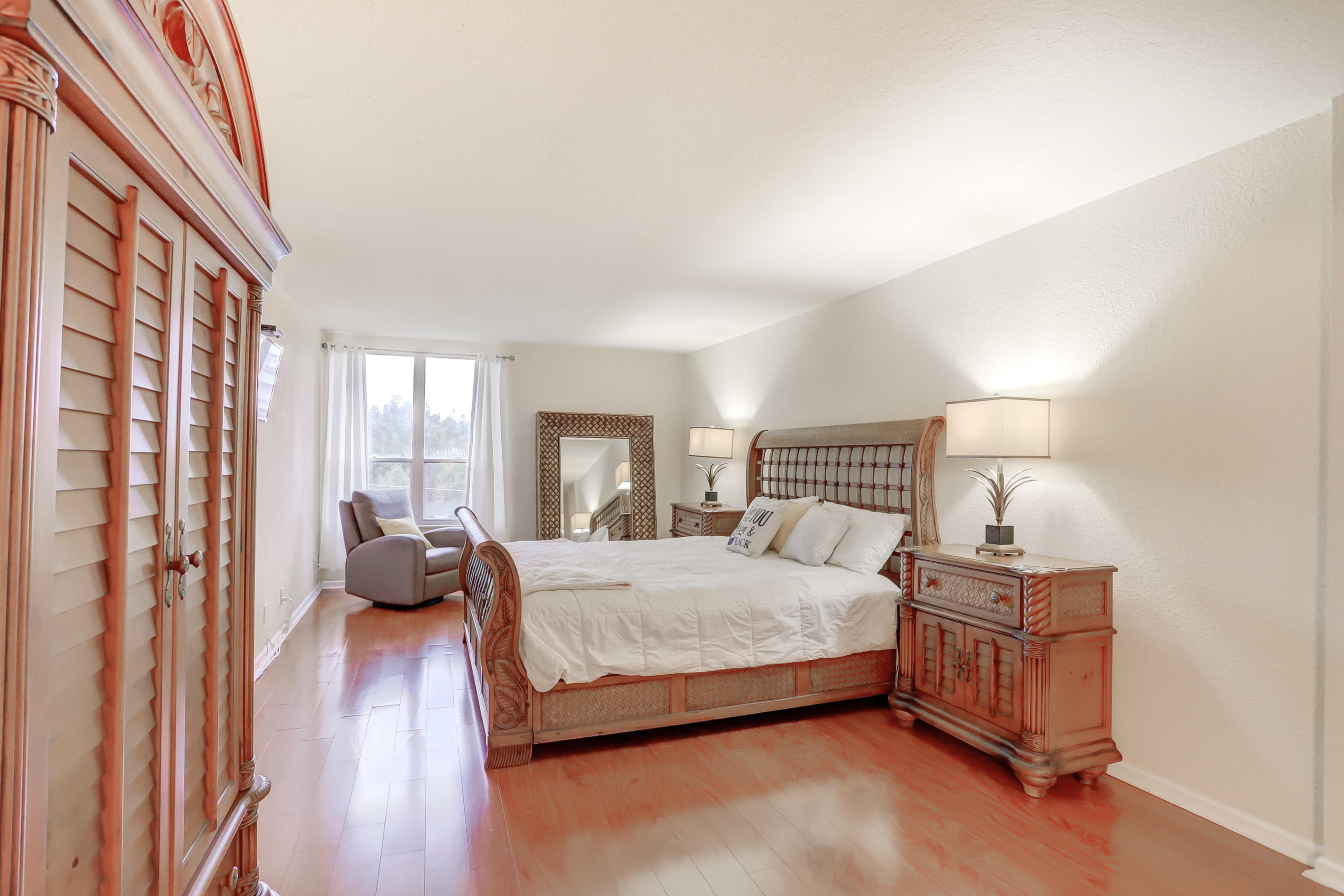 1000 Spanish River Road, Unit 4J Boca Raton, FL 33432 - Photo 7 of 14 Scaffidi-master bedroom