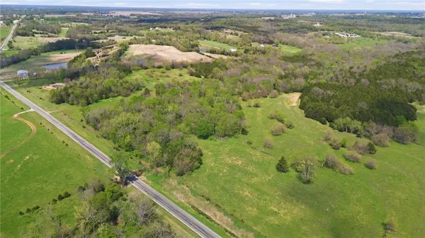 $437,500 | 1 County Road 1077 N/a, Parker, KS 66072