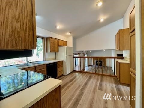 14924 Southeast 181st Street Renton, WA 98058 - Photo 4 of 22 Gallery Image 4