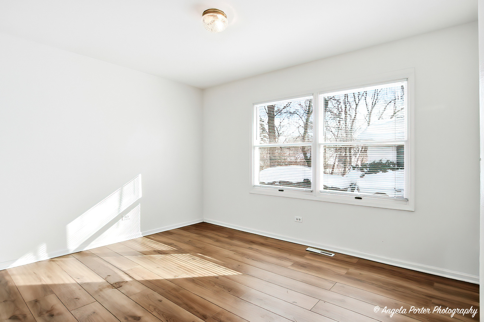 829 Washington Street, Unit 1 Woodstock, IL 60098 - Photo 10 of 16