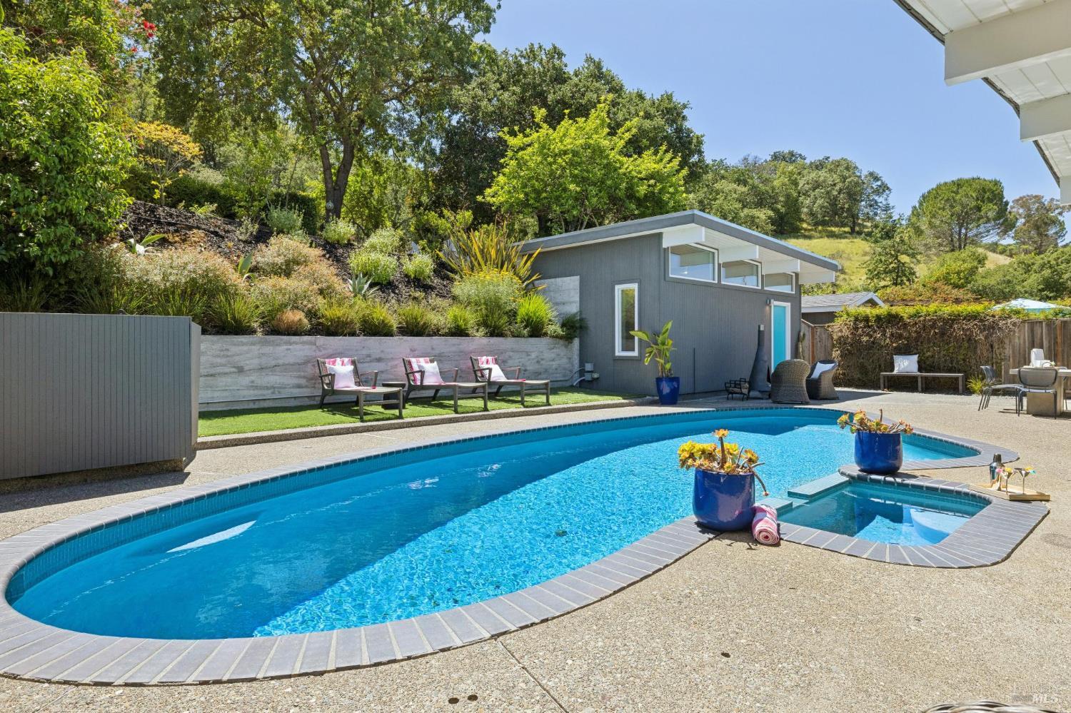 324 Devon Drive San Rafael, CA 94903 - Photo 19 of 54