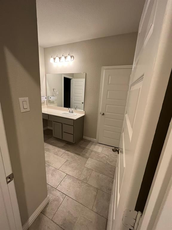 2820 Long Slope Road Arlington, TX 76001 - Photo 7 of 24