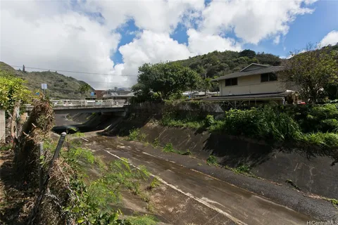 $1,150,000 | 1547 Ala Aolani Street, Honolulu, HI 96819