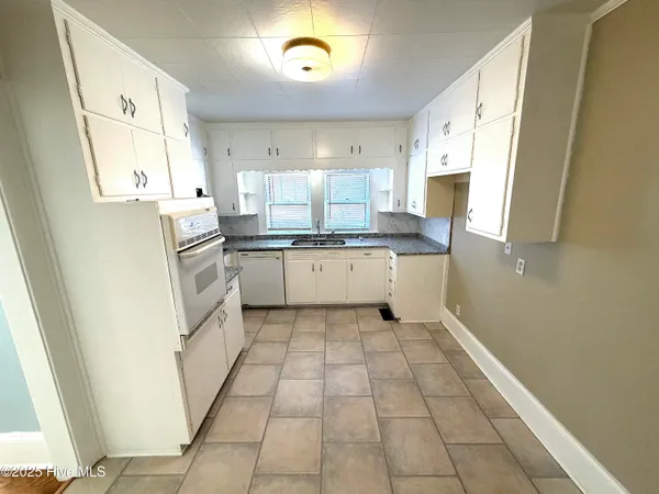 $149,900 | 308 South Yelverton Street, Stantonsburg, NC 27883