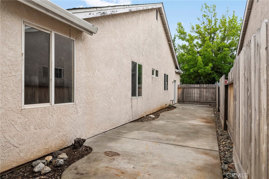 2061 Rochester Drive Chico, CA 95928 - Photo 31 of 39