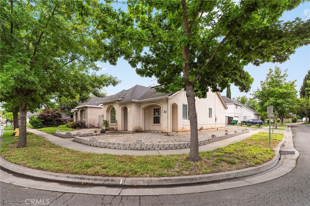 2061 Rochester Drive Chico, CA 95928 - Photo 5 of 39