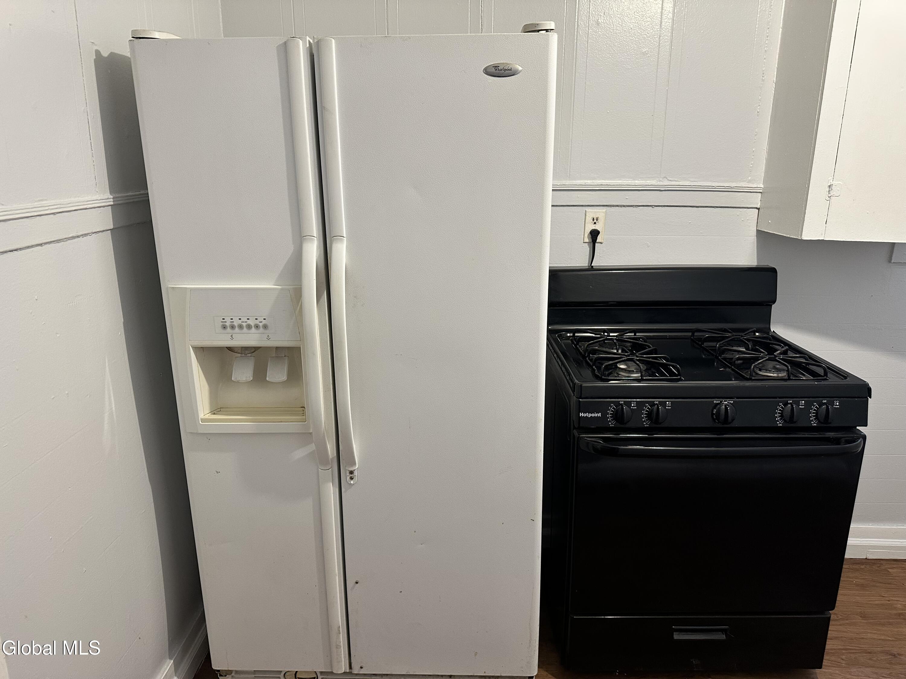 1213 State Street, Unit 2 Schenectady, NY 12304 - Photo 5 of 11 IMG_3136