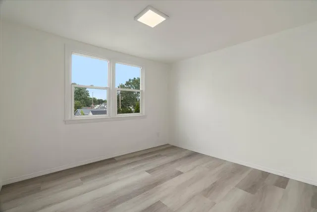 $325,000 | 7205 41st Avenue, Kenosha, WI 53142