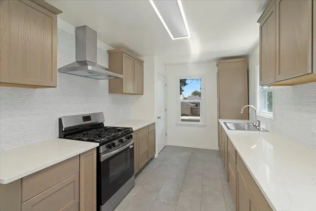 $325,000 | 7205 41st Avenue, Kenosha, WI 53142