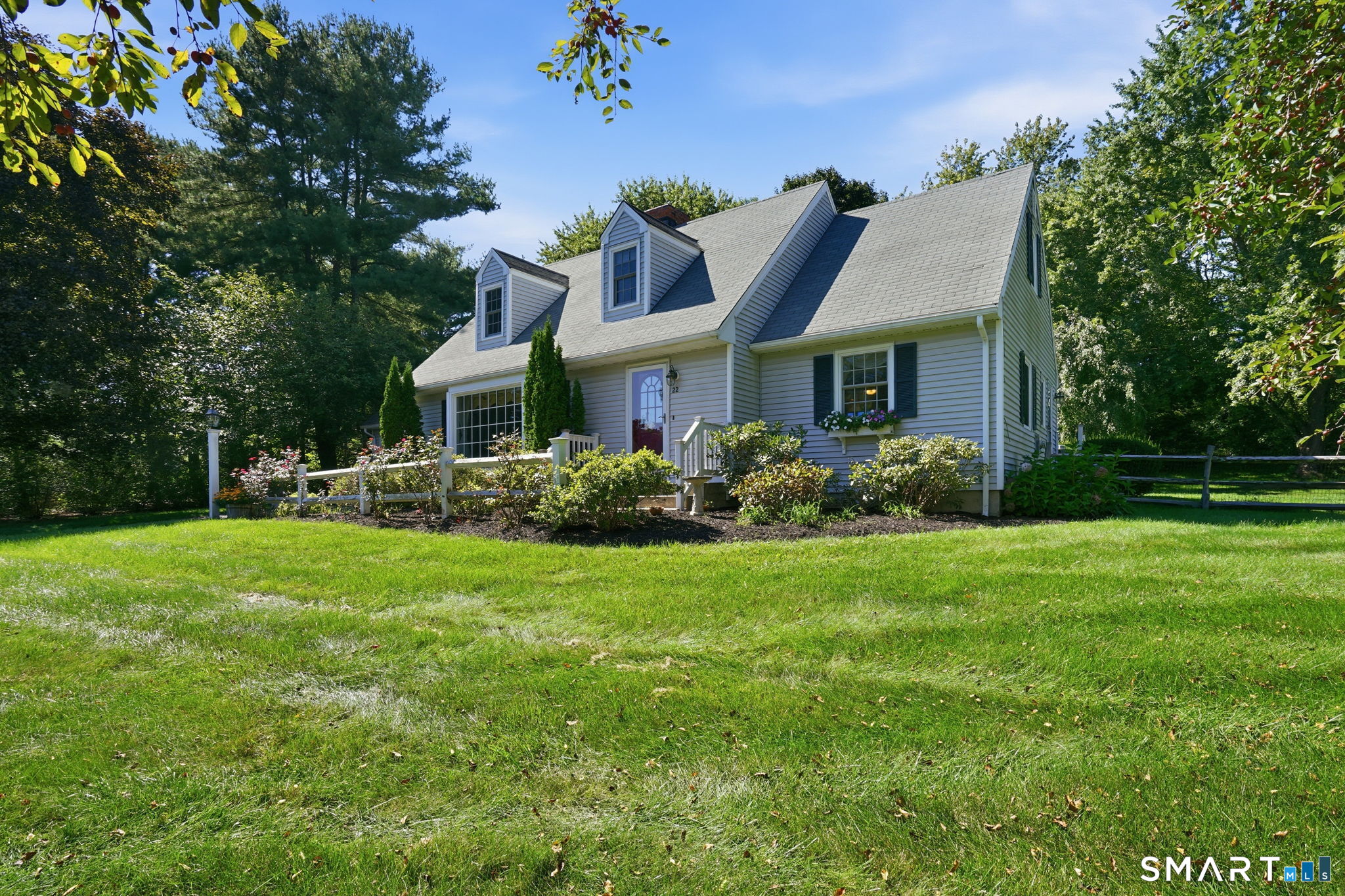 22 Chestnut Hill Road Simsbury, CT 06092 - Photo 3 of 39 Gallery Image 3