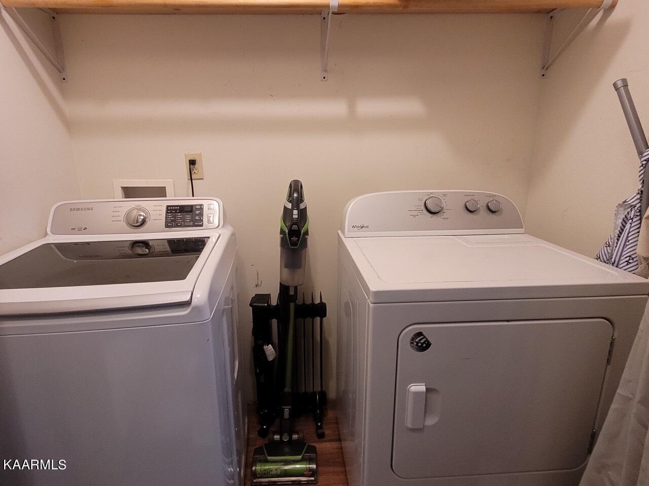 701 Deer Cove Road Greenback, TN 37742 - Photo 8 of 14 Laundry
