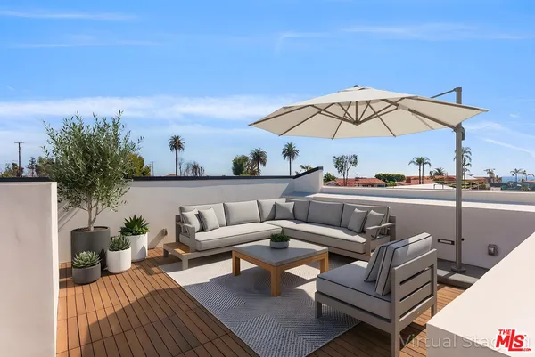 $40,000 | 382 Aderno Way, Pacific Palisades, CA 90272