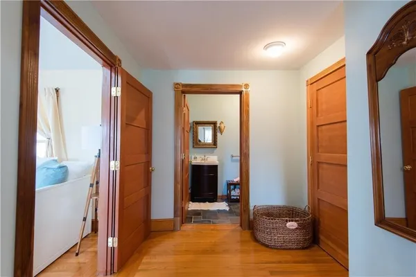 $2,000 | 281 Wolcott Avenue, Middletown, RI 02842