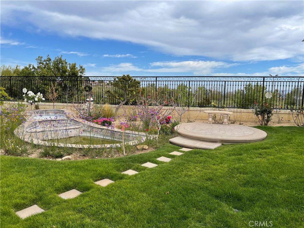 20124 Vía Cellini Porter Ranch, CA 91326 - Photo 38 of 49