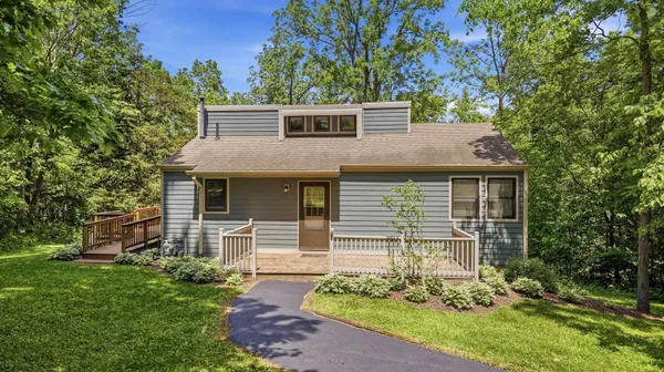 $279,900 | 320 West Wachter Road, Galena, IL 61036