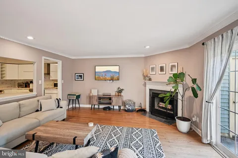 $424,900 | 111 Wagonwheel Court, Marlton, NJ 08053