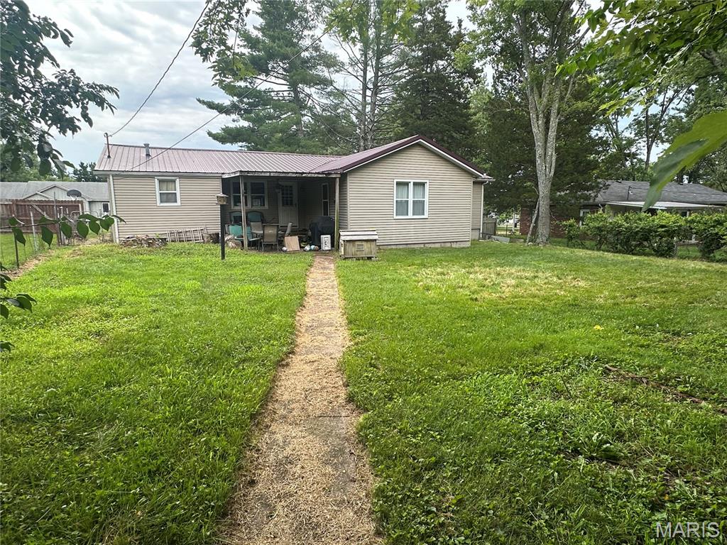 128 Pine Street Ironton, MO 63650 - Photo 2 of 35