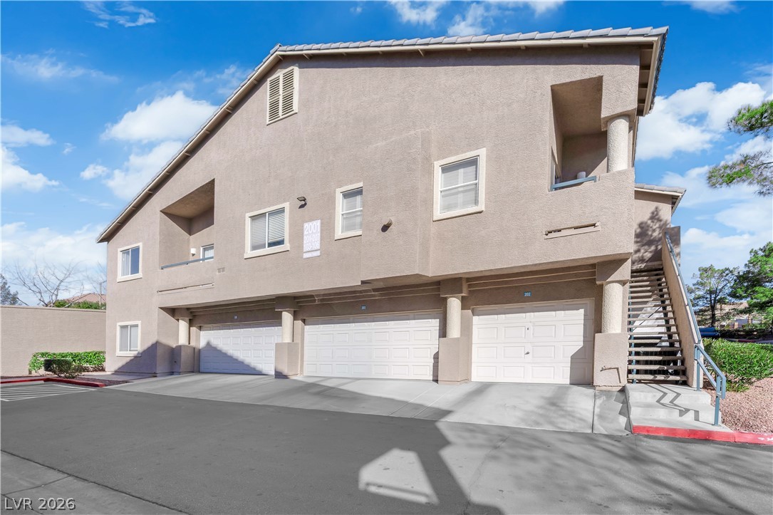 2001 Turquoise Ridge Street, Unit 202 Las Vegas, NV 89117 - Photo 4 of 37 Gallery Image 4
