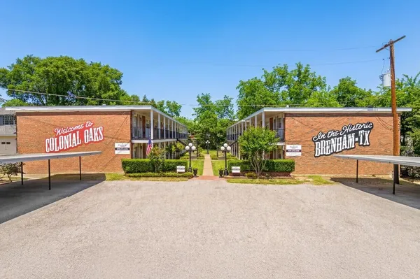 $1,150 | 401 East Main Street, Unit 8, Brenham, TX 77833