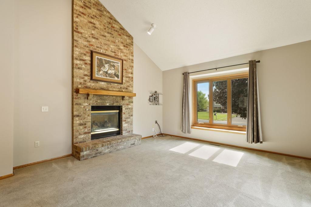 731 North Hay Lake Road Eagan, MN 55123 - Photo 19 of 54 Gallery Image 19