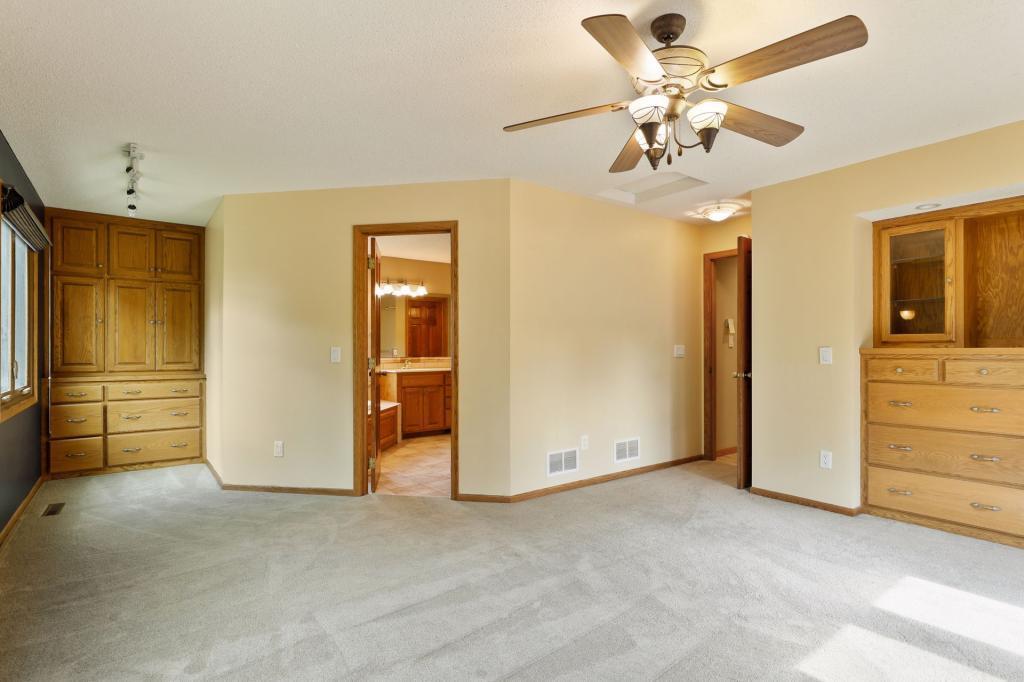 731 North Hay Lake Road Eagan, MN 55123 - Photo 23 of 54 Gallery Image 23