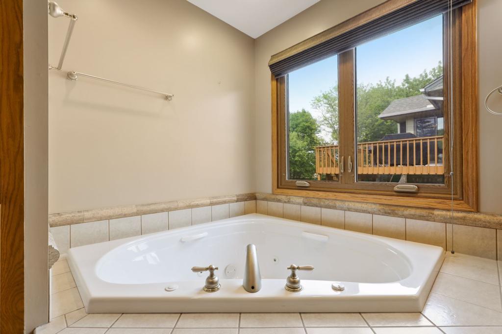 731 North Hay Lake Road Eagan, MN 55123 - Photo 27 of 54 Gallery Image 27
