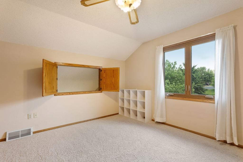 731 North Hay Lake Road Eagan, MN 55123 - Photo 29 of 54 Gallery Image 29