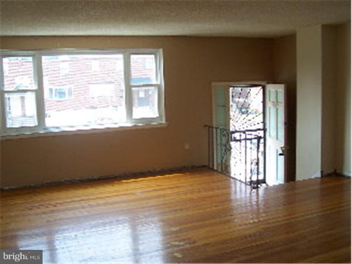 1509 Elson Road Brookhaven, PA 19015 - Photo 3 of 18 Living Room