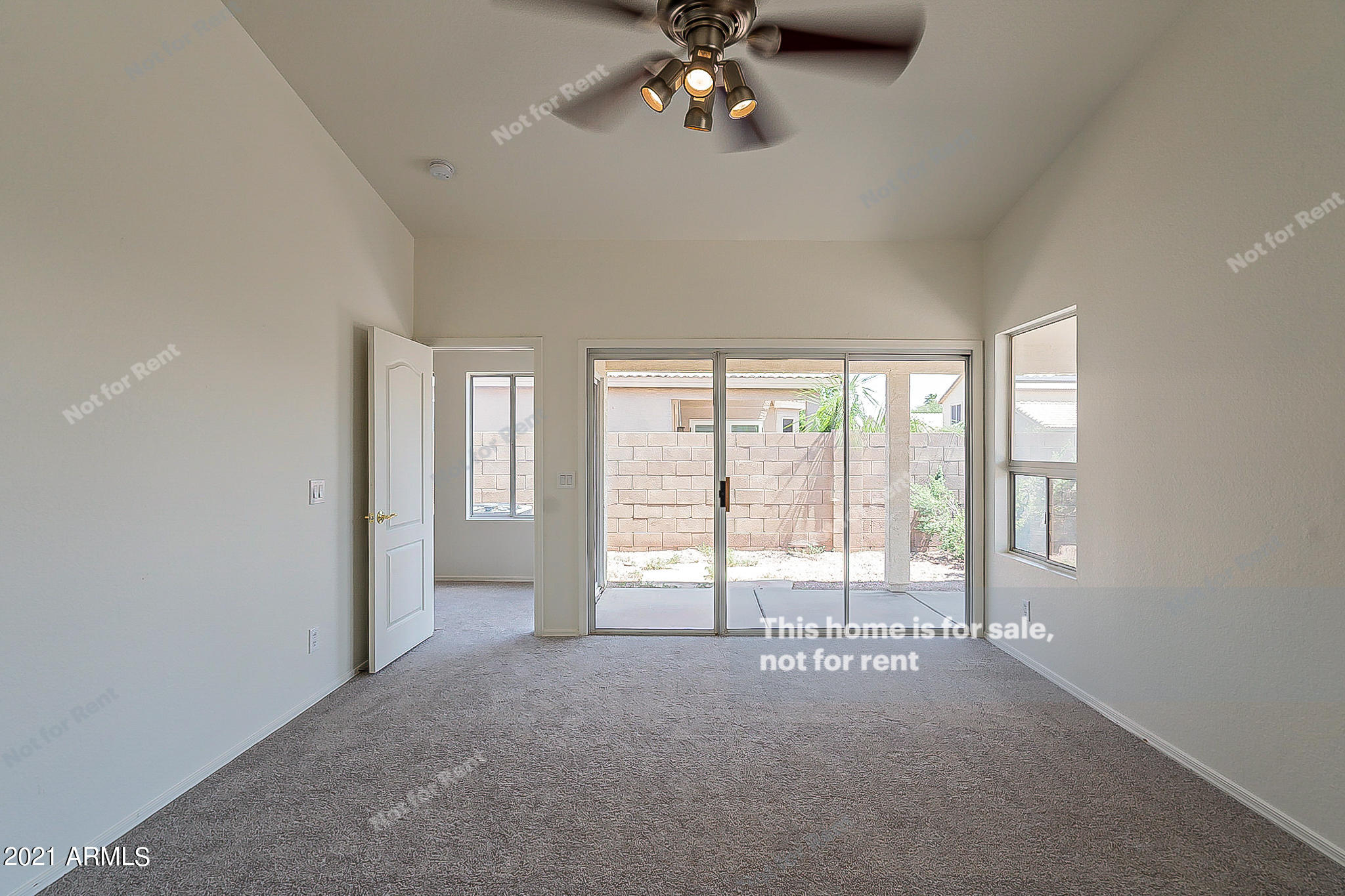 179 West Smoke Tree Road Gilbert, AZ 85233 - Photo 32 of 36 listing_29