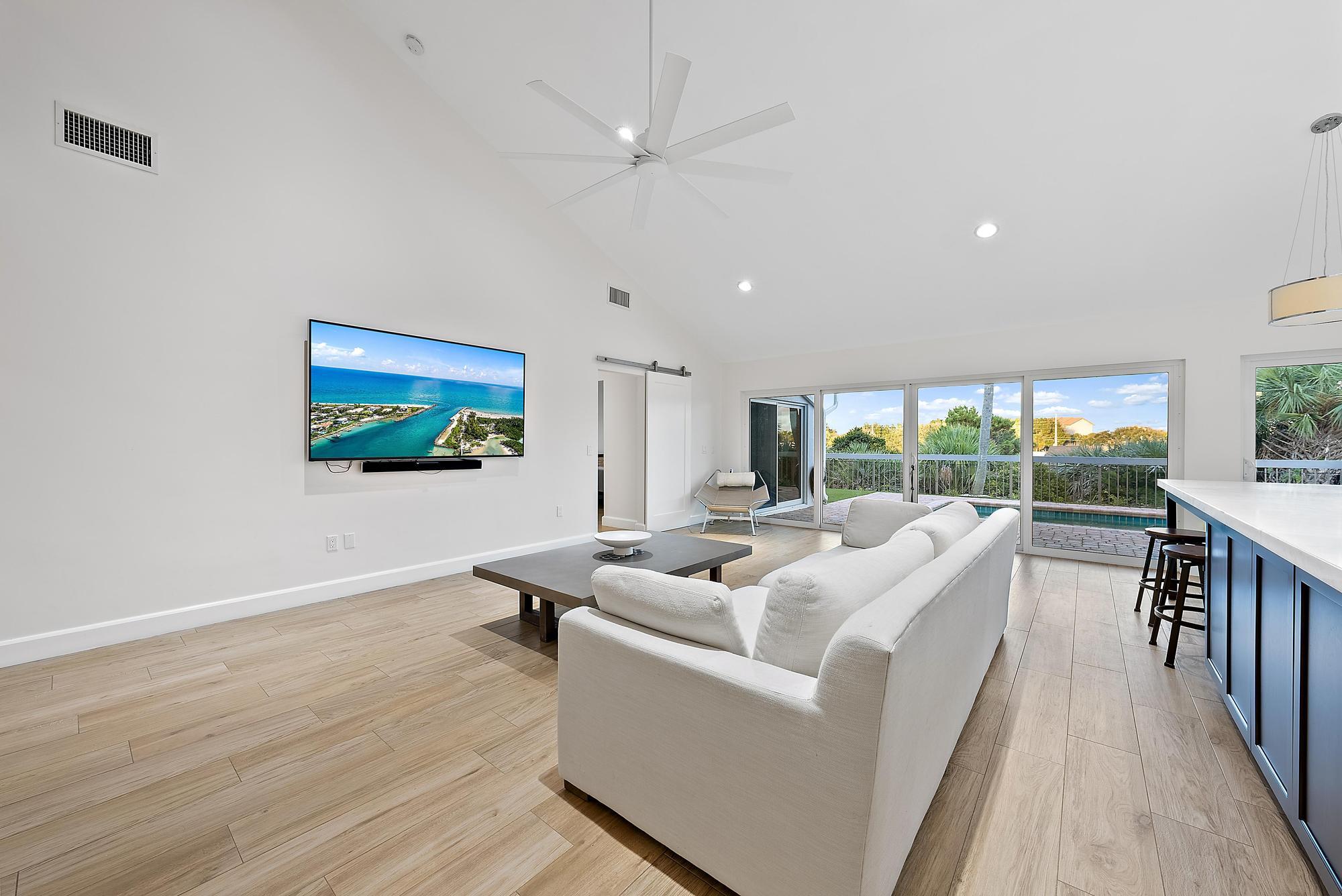 223 Ridge Road Jupiter, FL 33477 - Photo 15 of 46 Living Room