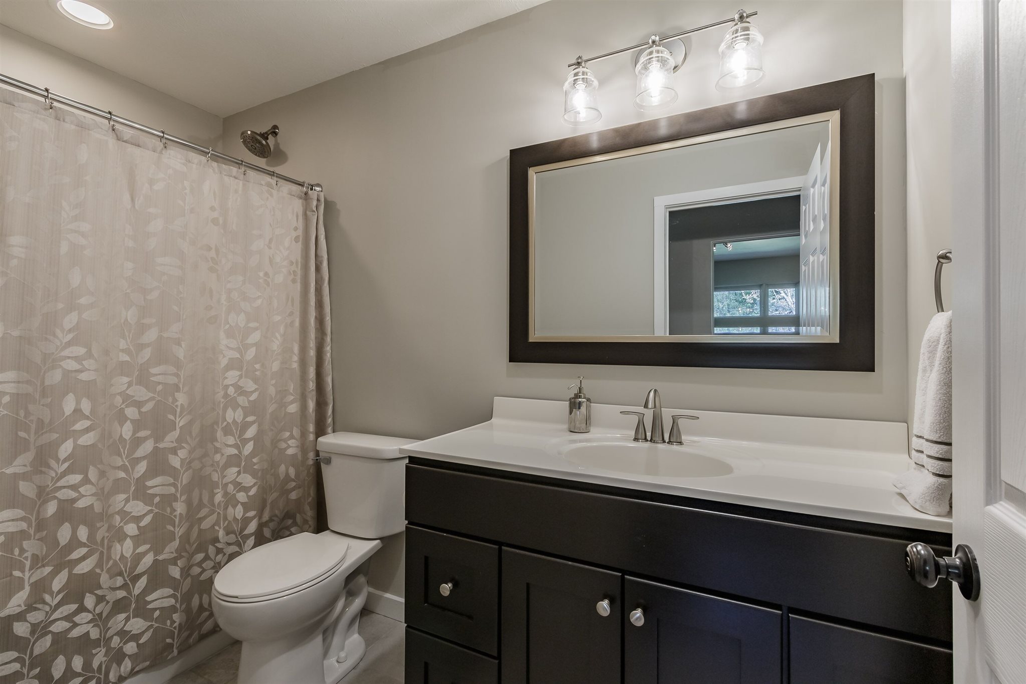 51748 Grape Road Granger, IN 46530 - Photo 25 of 36 Gallery Image 25