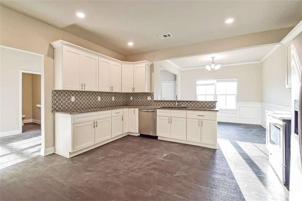 5897 Meadowview Road Rex, GA 30273 - Photo 9 of 15