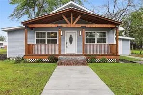 $2,200 | 422 West 26th Avenue, Covington, LA 70433