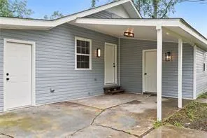 $2,200 | 422 West 26th Avenue, Covington, LA 70433