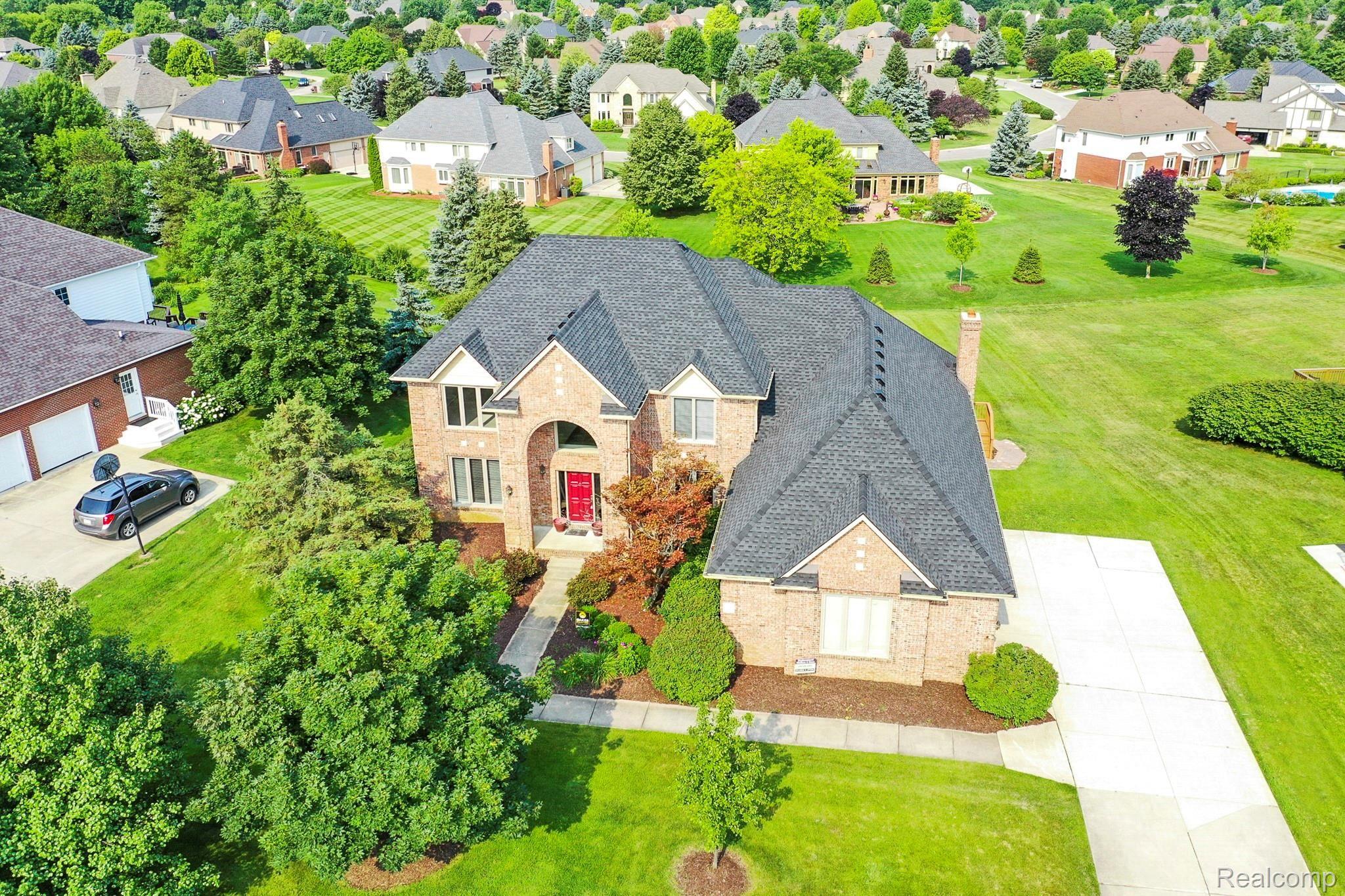 4190 Oak Tree Circle Rochester, MI 48306 - Photo 2 of 34 Front Aerial