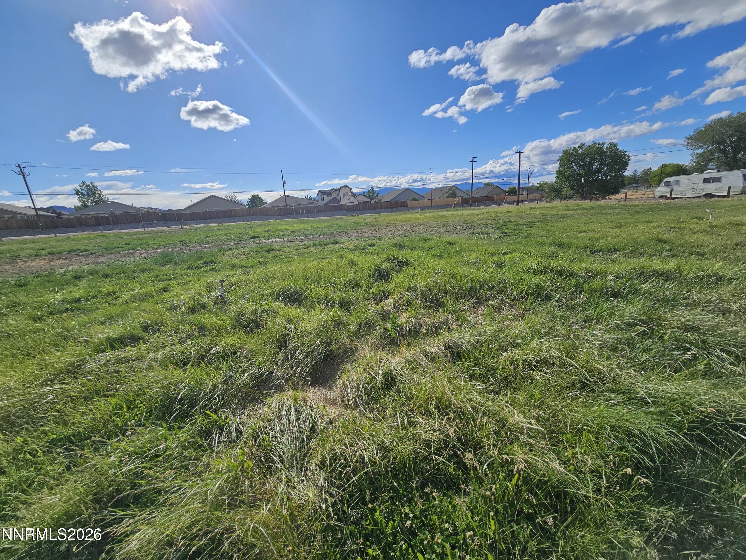 1125 Rancho Road Fernley, NV 89408 - Photo 44 of 47 a view of a building with a big yard