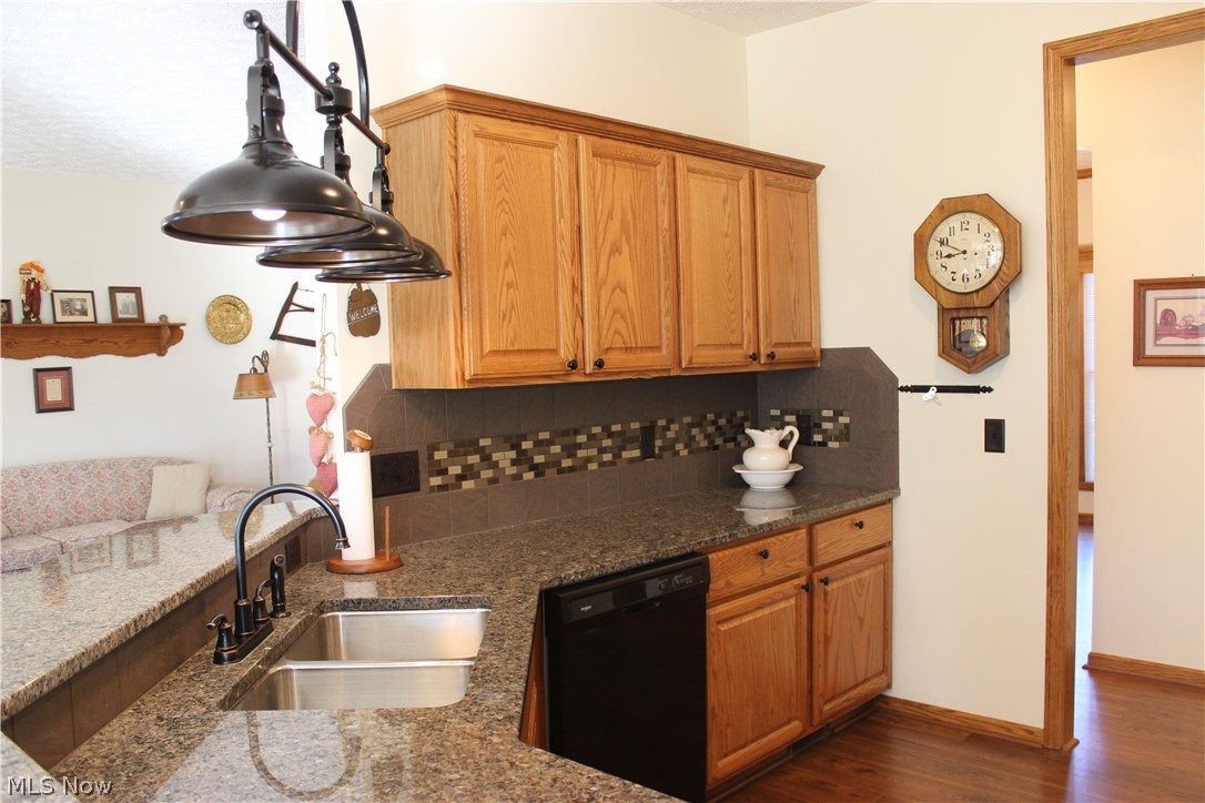 2099 Summerchase Road Northeast Canton, OH 44721 - Photo 11 of 35 Gallery Image 11