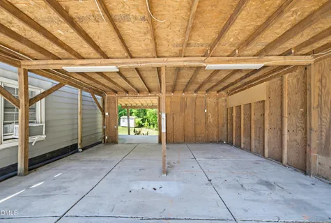 a view of a garage