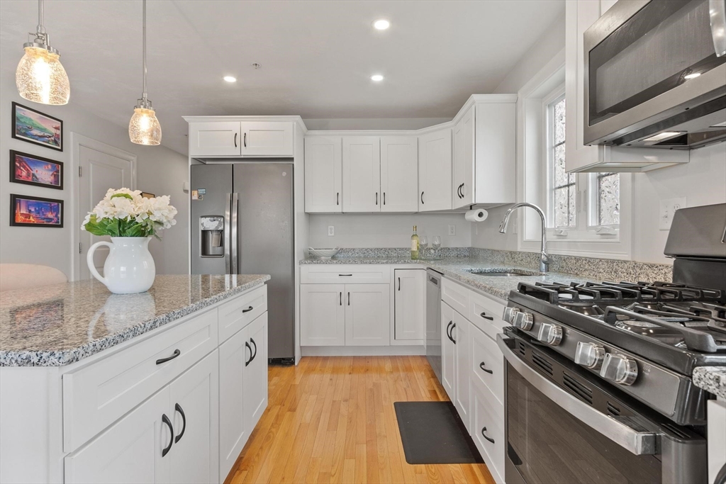 1208 Hazelwood Way Clinton, MA 01510 - Photo 10 of 25