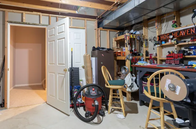 $530,000 | 2940 Eldora Court Southwest, Byron Center, MI 49315