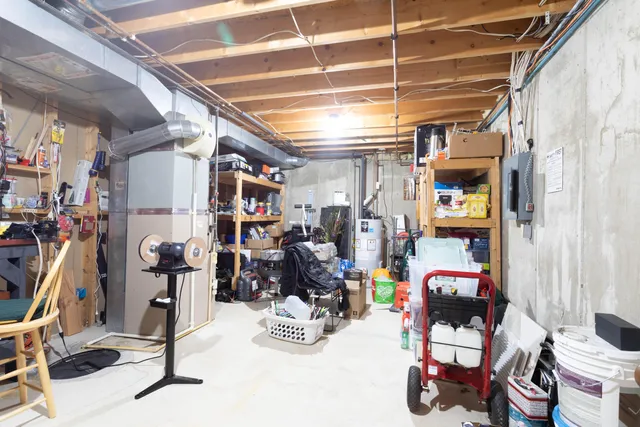 $530,000 | 2940 Eldora Court Southwest, Byron Center, MI 49315