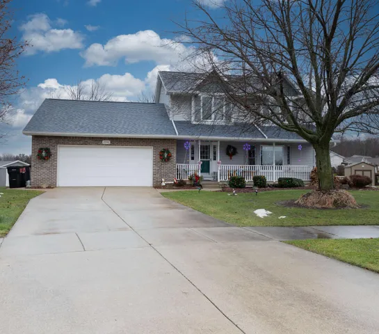 $530,000 | 2940 Eldora Court Southwest, Byron Center, MI 49315