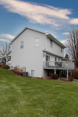 $530,000 | 2940 Eldora Court Southwest, Byron Center, MI 49315