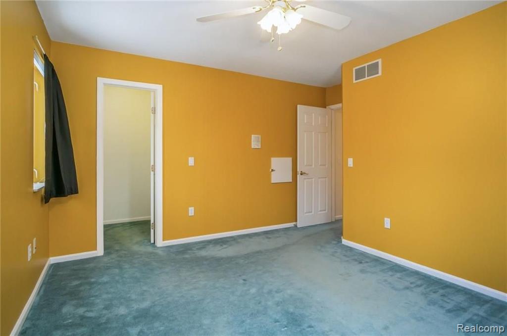 11104 Mcgregor Road Pinckney, MI 48169 - Photo 21 of 42