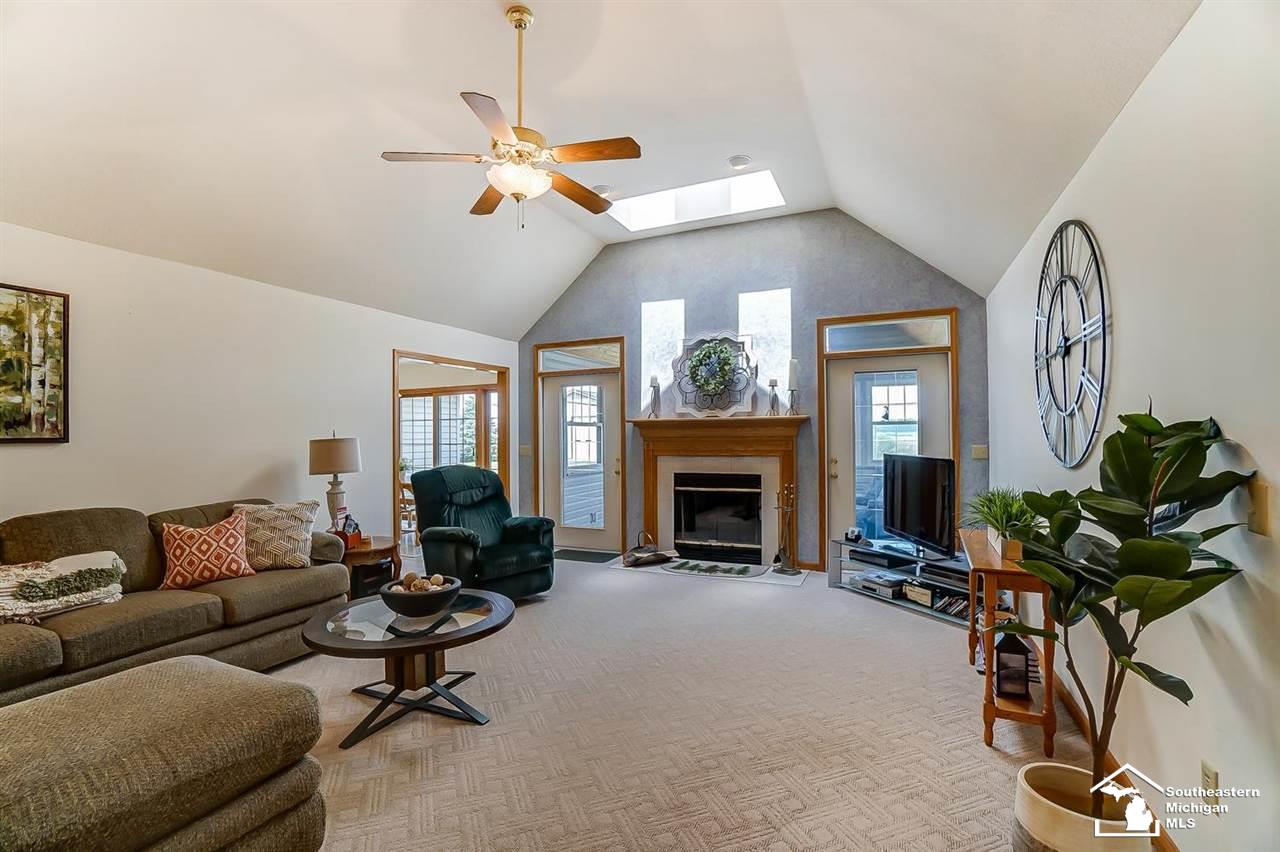 1236 Hubbard Road Monroe, MI 48161 - Photo 12 of 66