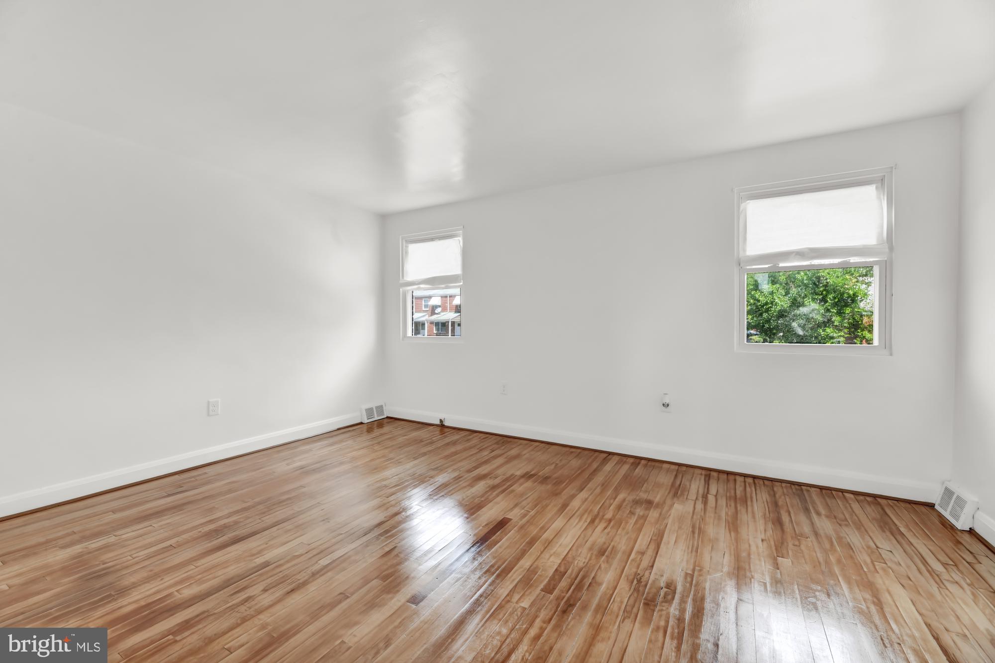 1827 Swansea Road Baltimore, MD 21239 - Photo 13 of 25 Bedroom 1