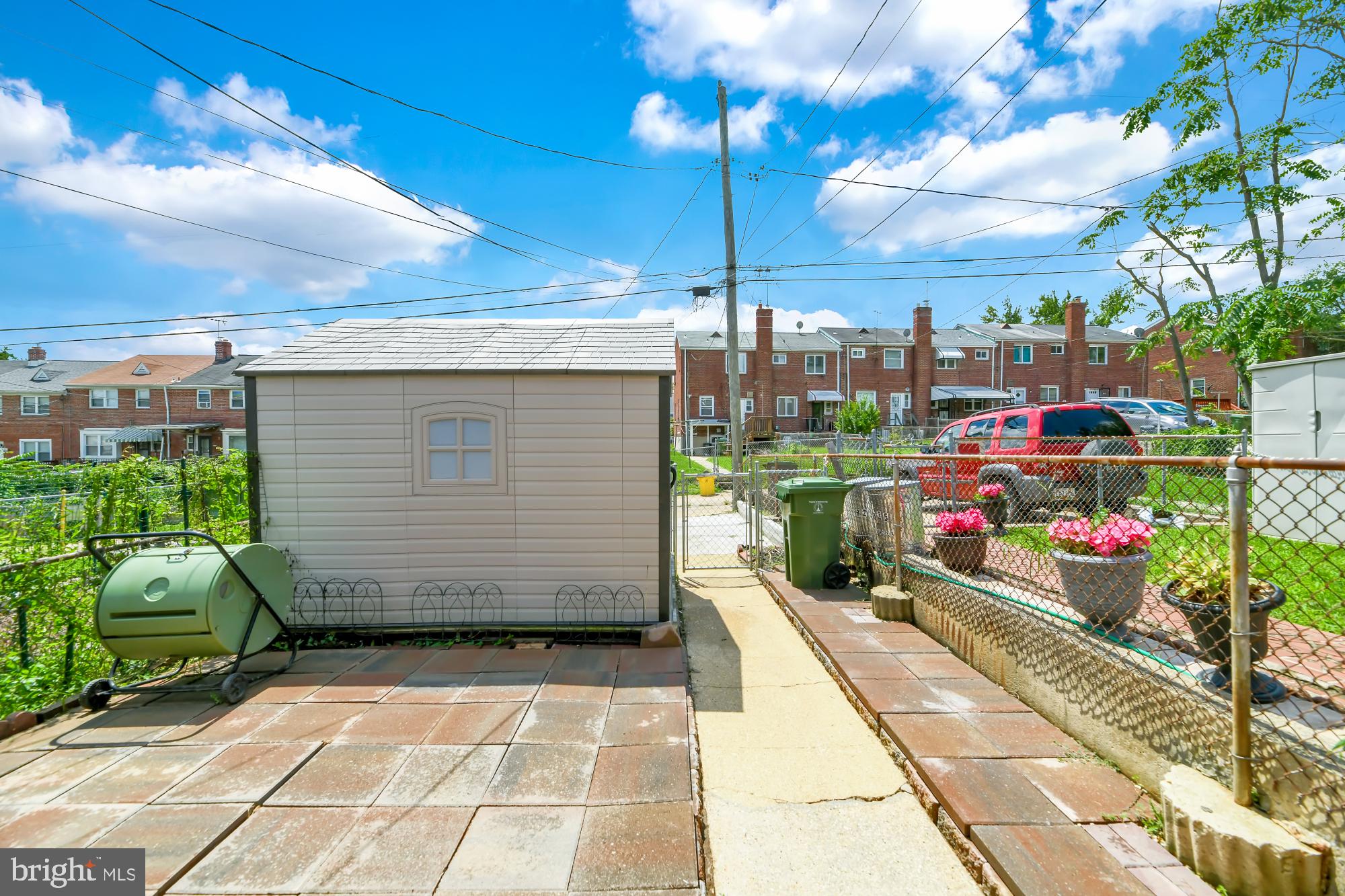 1827 Swansea Road Baltimore, MD 21239 - Photo 21 of 25 Fenced Backyard