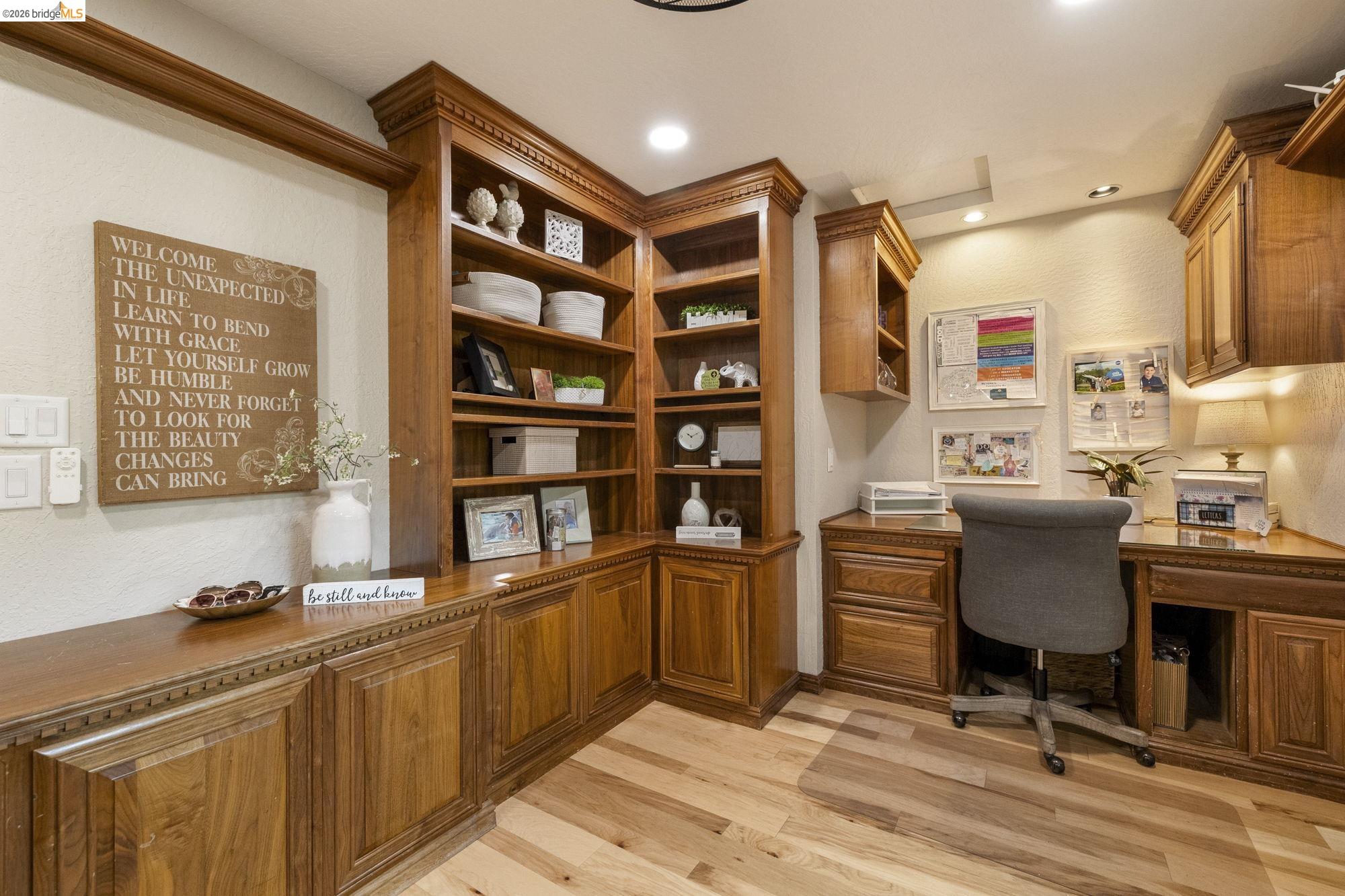 20581 Gerber Road Tuolumne, CA 95379 - Photo 25 of 60 Office space featuring built in study area, light wood finished floors, a textured wall, and recessed lighting